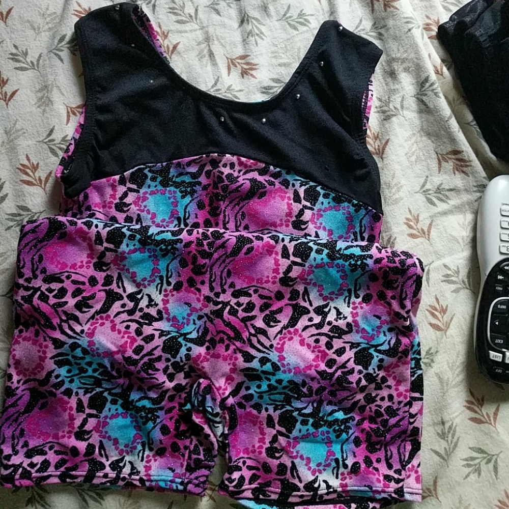 Gymnastic leotard